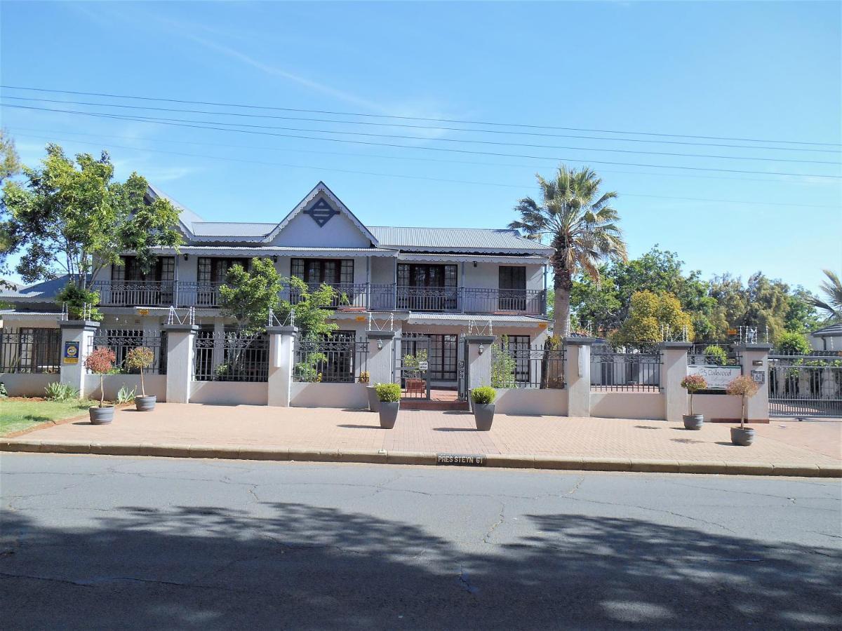 Oakwood Lodge Bloemfontein Eksteriør bilde The main building of the school